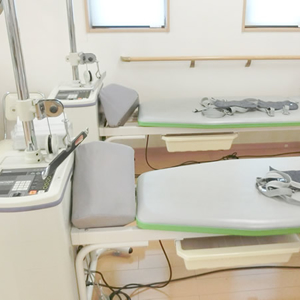 能動型自動間欠牽引装置の写真